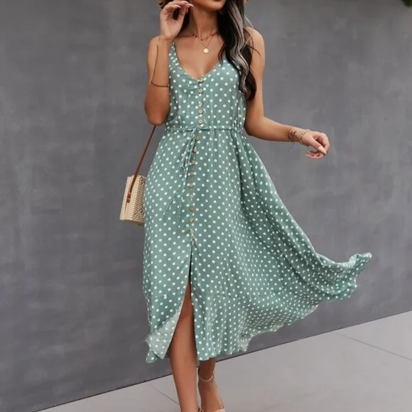 Classic button up polka dot Cami dress - Picture 4 of 5